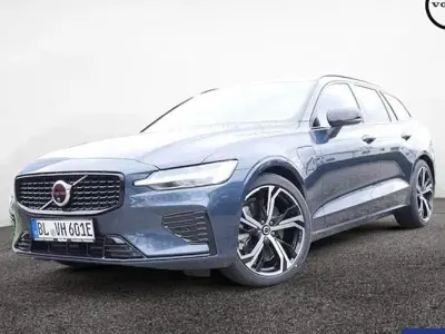 Second-hand Volvo V60 Plus 455 CP (334 kW) 2024 Albastru Break