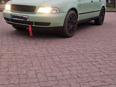 Second-hand Audi A4 125 CP (91 kW) 1996 Verde Break