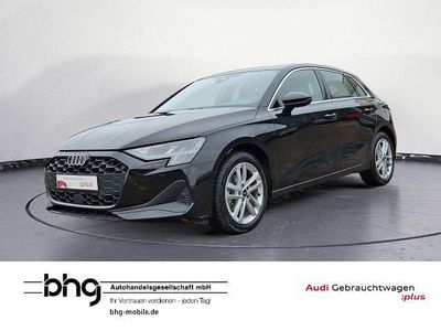 Mythosschwarz metallic Gebraucht 2025 Audi A3 Ambiente Kombi | 29.430 € (Superpreis)