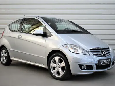Gebraucht Mercedes A160 Avantgarde 95 PS (69 kW) 2010 Silber Limousine