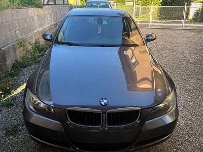 Second-hand BMW 320 177 CP (130 kW) 2006 Gri Berlinǎ