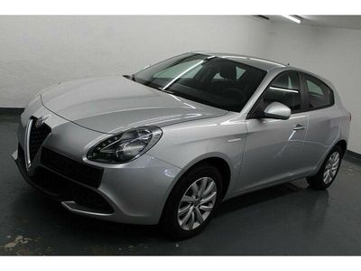 Silber Gebraucht 2021 Alfa Romeo Giulietta Kleinwagen | 17.999 €