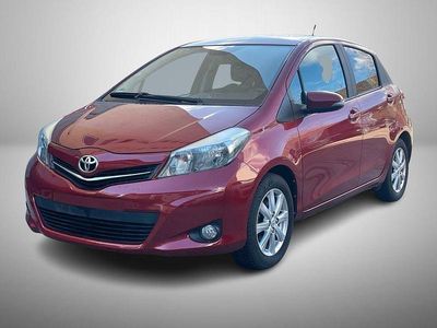 Gebraucht Toyota Yaris Edition 99 PS (72 kW) 2013 Rot Kleinwagen