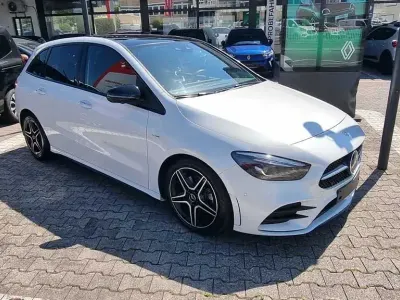 Gebraucht Mercedes B220 Edition 190 PS (139 kW) 2020 Weiß Kleinwagen
