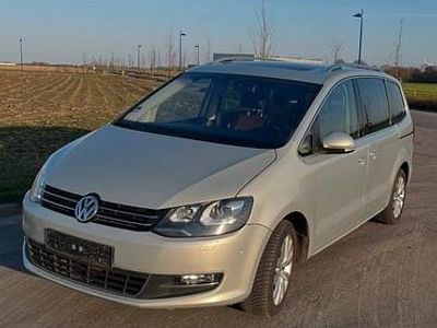 Second-hand VW Sharan 140 CP (102 kW) 2013 Gri Monovolum