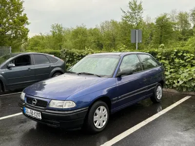Gebraucht Opel Astra 60 PS (44 kW) 1995 Blau Coupé