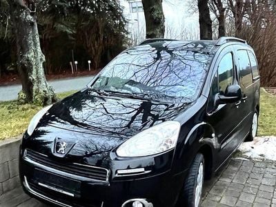 Gebraucht Peugeot Partner Tepee Allure 114 PS (83 kW) 2013 Schwarz Van / Kleinbus