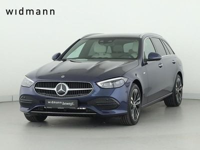 Metalliclack sodalithblau Gebraucht 2025 Mercedes C300e Avantgarde Kombi | 53.999 € (Teuer)