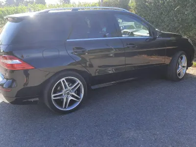 Gebraucht Mercedes ML350 258 PS (189 kW) 2014 Schwarz SUV
