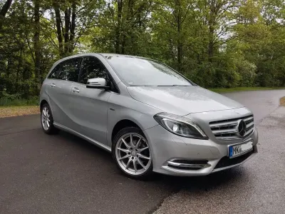 Brugt Mercedes B180 109 HK (80 kW) 2012 Sølv MPV