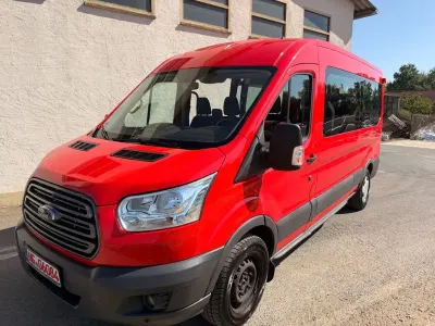 Gebraucht Ford Transit Trend 105 PS (77 kW) 2017 Rot Van