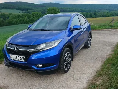 Käytetty Honda HR-V Executive 120 HP (88 kW) 2018 Sininen Katumaasturi
