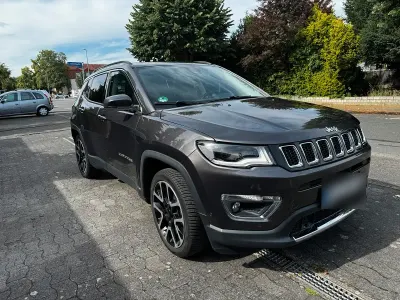 Gebraucht Jeep Compass Limited 140 PS (102 kW) 2019 Silber SUV