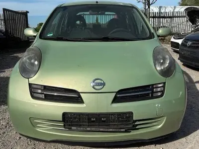 Used Nissan Micra 65 HP (47 kW) 2005 Green Hatchback