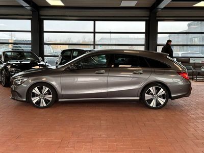 gebraucht Mercedes CLA180 Shooting Brake Urban * Night * LED * Distronic