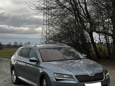 Gebraucht Skoda Superb 150 PS (110 kW) 2015 Grau Kombi