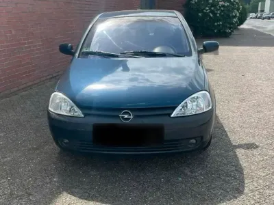 Usata Opel Corsa 75 CV (55 kW) 2002 Blu Utilitaria