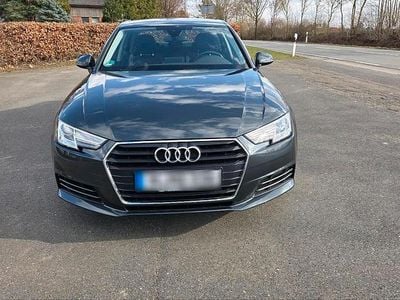 Gebraucht Audi A4 150 PS (110 kW) 2017 Grau Limousine