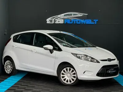 Używany Ford Fiesta Trend 60 KM (44 kW) 2011 Biały Hatchback