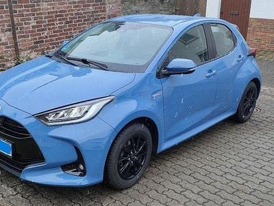 Gebraucht Toyota Yaris Hybrid Team 116 PS (85 kW) 2021 Blau Kleinwagen