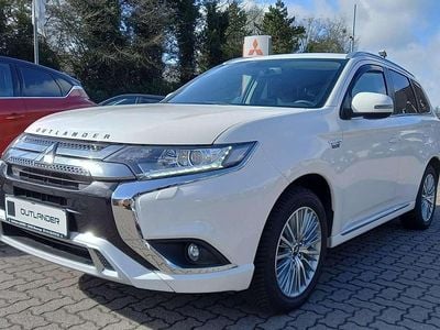 Gebraucht Mitsubishi Outlander P-HEV Basis 224 PS (164 kW) 2020 Weiß SUV
