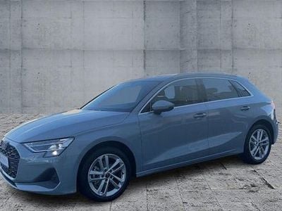Grau Neu 2025 Audi A3 Ambiente Limousine | 33.420 € (Guter Preis)