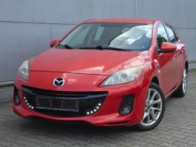 Gebraucht Mazda 3 Edition 150 PS (110 kW) 2012 Velocity red Limousine