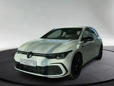 Gebraucht VW Golf VIII GTD 200 PS (147 kW) 2024 Weiß Limousine