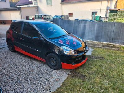 Gebraucht Renault Clio II 86 PS (63 kW) 2007 Schwarz Kleinwagen