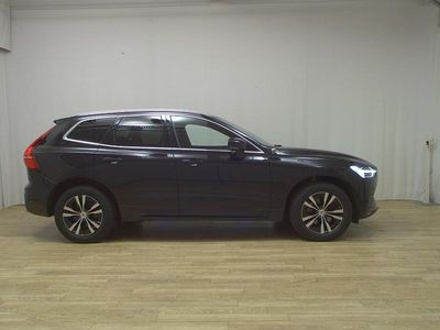 Schwarz Gebraucht 2020 Volvo XC60 Momentum SUV | 25.380 € (Fairer Preis)