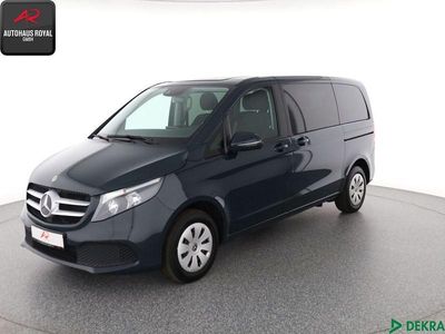 Mercedes V220