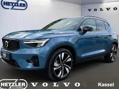 Gebraucht Volvo XC40 Ultimate 197 PS (144 kW) 2023 Fjord blue / metallic SUV