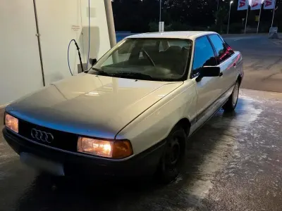 Gebraucht Audi 80 90 PS (66 kW) 1990 Silber Limousine