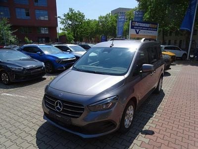 Mercedes T180