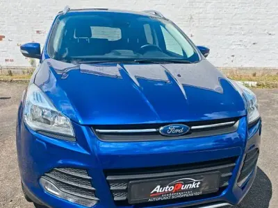 Gebraucht Ford Kuga SYNC Edition 120 PS (88 kW) 2016 Blau SUV