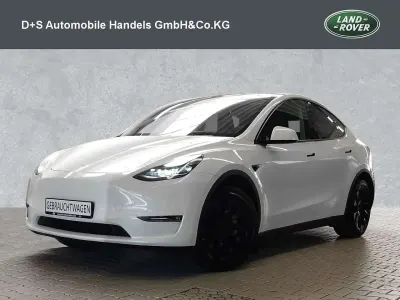 Begagnad Tesla Model Y 378 kW (514 HK) 2023 Vit SUV