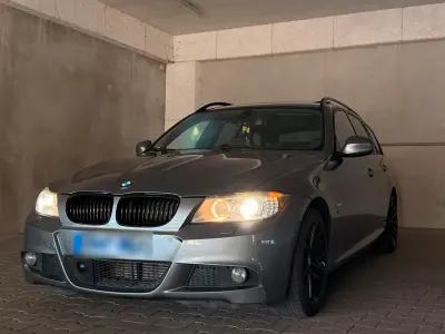 Gebraucht BMW 330 M Sport 245 PS (180 kW) 2009 Grau Kombi