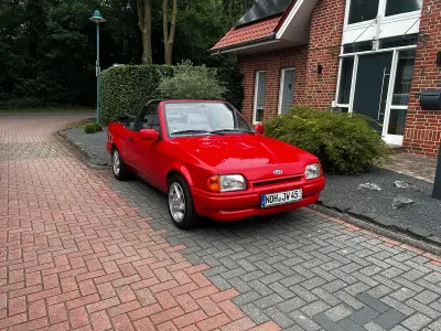 Gebraucht Ford Escort Cabriolet 72 PS (52 kW) 1989 Rot Cabrio