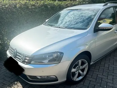 Gebraucht VW Passat 140 PS (102 kW) 2012 Silber Kombi