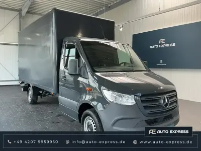 Gebraucht Mercedes Sprinter 163 PS (119 kW) 2020 Grau (schwarzgrau) Van