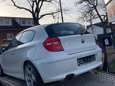Gebraucht BMW 116 122 PS (89 kW) 2008 Weiß Kleinwagen