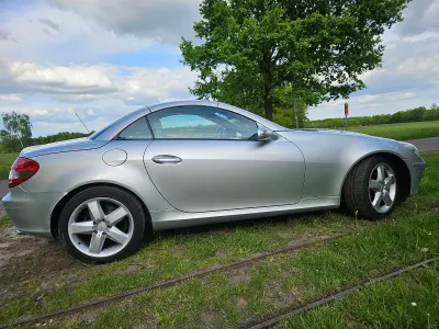 Gebraucht Mercedes SLK280 231 PS (169 kW) 2007 Silber Cabrio