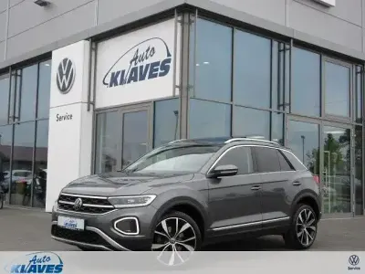 Gebraucht VW T-Roc Style 150 PS (110 kW) 2023 Grau SUV