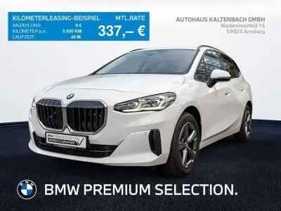 Gebraucht BMW 220 Active Tourer 170 PS (125 kW) 2025 Weiß Van / Kleinbus