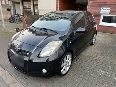 gebraucht Toyota Yaris TS 1,8-l-Dual-VVT-i TS