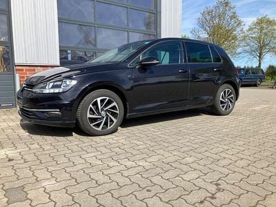 Gebraucht VW Golf VII Join 116 PS (85 kW) 2019 Deep black Limousine