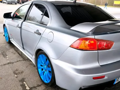 Gebraucht Mitsubishi Lancer 143 PS (105 kW) 2008 Silber Limousine