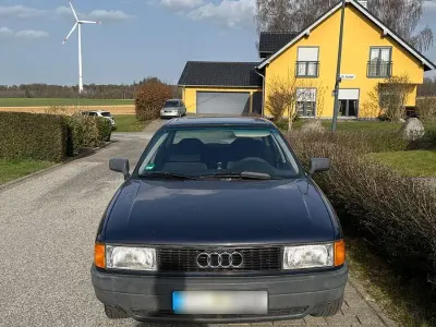 Używany Audi 80 90 KM (66 kW) 1991 Niebieski Sedan/Limuzyna