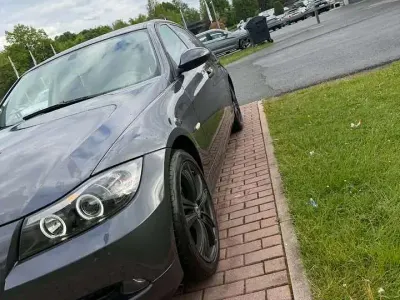 Gebraucht BMW 318 143 PS (105 kW) 2006 Limousine