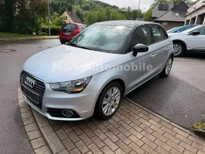 Gebraucht Audi A1 Sportback Ambition 86 PS (63 kW) 2013 Silber Kleinwagen
